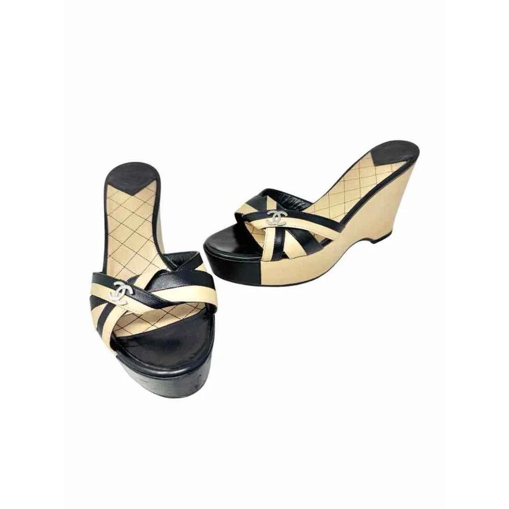 Shoe Size 37.5 Chanel Tan Leather Leather Luxury - Sandals